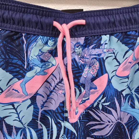 Men's Batman Elastic Waist Surf Swim Shorts Size XXL Beach - Picture 2 of 9